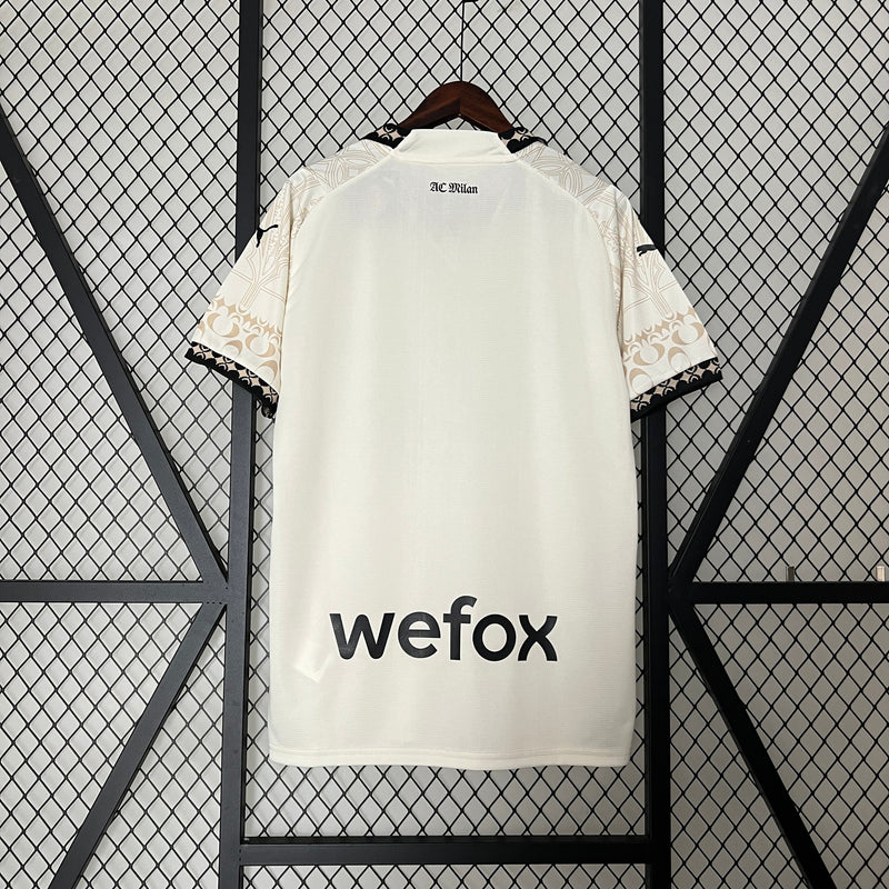 quarta-camisa-ac-milan-2024, camisa-ac-milan-pleasures, camisa-gotica-milan, camisa-preta-milan-2024, camisa-off-white-milan, camisa-puma-milan-2024, camisa-streetwear-milan, camisa-collab-milan-pleasures, camisa-rossoneri-2024, camisa-edicao-especial-milan, camisa-metal-milan, camisa-punk-milan, camisa-moda-urbana-milan, camisa-catedral-milao-milan
